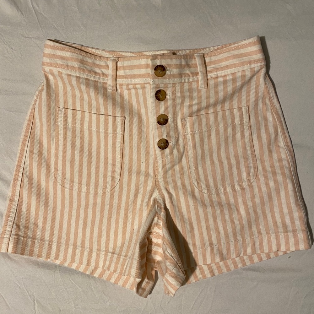 Gap women’s high waisted shorts